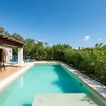 Mariposa - 500m From The Beach