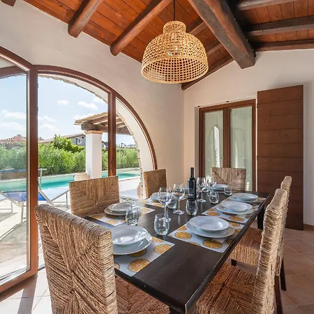 Villa Mariposa - 500m From The *