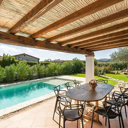 Villa Mariposa - 500m From The Castiadas